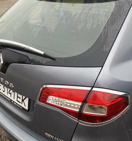 Сірий Рено Колеос, об'ємом двигуна 2.49 л та пробігом 119 тис. км за 9800 $, фото 29 на Automoto.ua