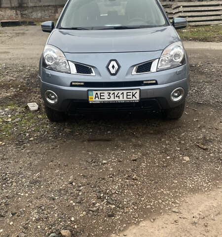 Сірий Рено Колеос, об'ємом двигуна 2.49 л та пробігом 119 тис. км за 9800 $, фото 6 на Automoto.ua