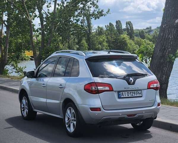 Сірий Рено Колеос, об'ємом двигуна 2.49 л та пробігом 301 тис. км за 8900 $, фото 1 на Automoto.ua