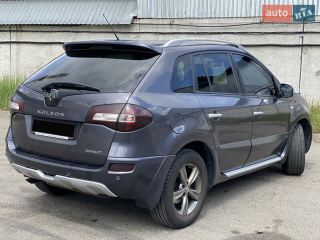 Серый Рено Колеос, объемом двигателя 2.49 л и пробегом 260 тыс. км за 8100 $, фото 5 на Automoto.ua