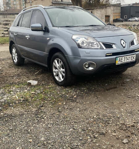 Сірий Рено Колеос, об'ємом двигуна 2.49 л та пробігом 119 тис. км за 9800 $, фото 3 на Automoto.ua