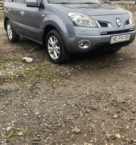 Сірий Рено Колеос, об'ємом двигуна 2.49 л та пробігом 119 тис. км за 9800 $, фото 2 на Automoto.ua