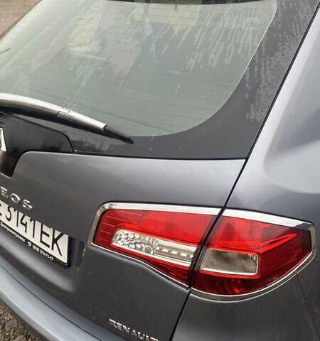 Сірий Рено Колеос, об'ємом двигуна 2.49 л та пробігом 119 тис. км за 9800 $, фото 28 на Automoto.ua