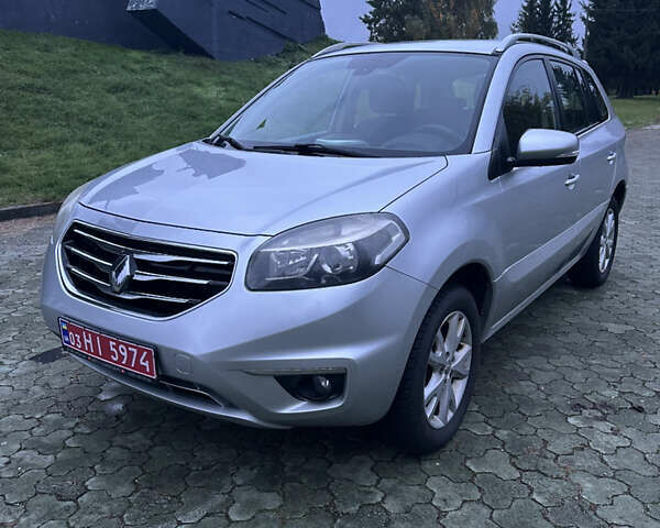 Сірий Рено Колеос, об'ємом двигуна 2 л та пробігом 214 тис. км за 9600 $, фото 1 на Automoto.ua