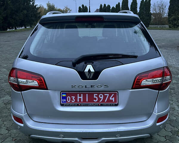 Сірий Рено Колеос, об'ємом двигуна 2 л та пробігом 214 тис. км за 9600 $, фото 4 на Automoto.ua