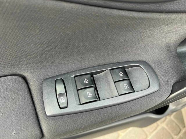 Сірий Рено Колеос, об'ємом двигуна 2 л та пробігом 162 тис. км за 7290 $, фото 15 на Automoto.ua