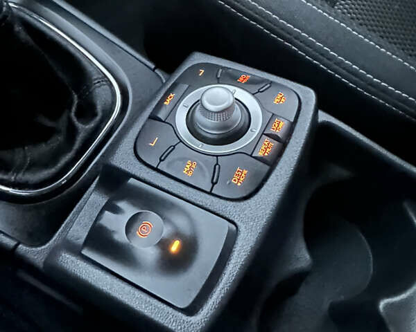 Сірий Рено Колеос, об'ємом двигуна 2 л та пробігом 214 тис. км за 9600 $, фото 28 на Automoto.ua