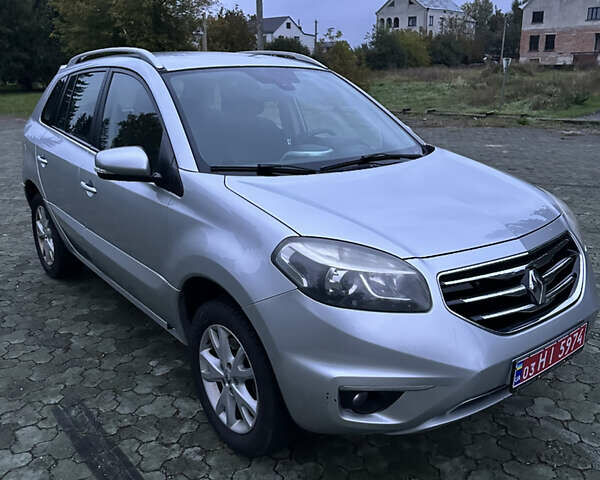 Сірий Рено Колеос, об'ємом двигуна 2 л та пробігом 214 тис. км за 9600 $, фото 33 на Automoto.ua