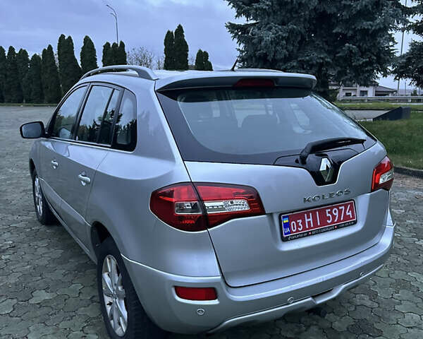 Сірий Рено Колеос, об'ємом двигуна 2 л та пробігом 214 тис. км за 9600 $, фото 24 на Automoto.ua