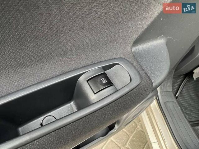 Сірий Рено Колеос, об'ємом двигуна 2 л та пробігом 162 тис. км за 7290 $, фото 36 на Automoto.ua