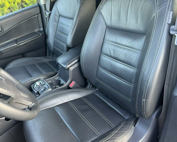 Рено Колеос 2012 в Каневе на Automoto.ua Серый Рено Колеос, объемом двигателя 2 л и пробегом 245 тыс. км за 11600 $, фото 18 на Automoto.ua