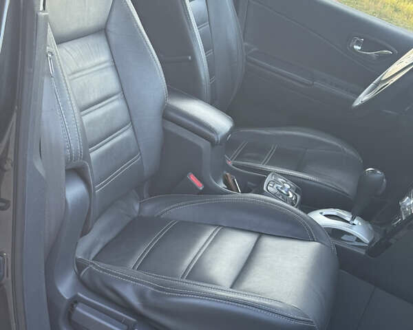 Рено Колеос 2012 в Каневе на Automoto.ua Серый Рено Колеос, объемом двигателя 2 л и пробегом 245 тыс. км за 11600 $, фото 30 на Automoto.ua