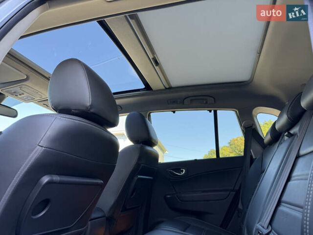 Сірий Рено Колеос, об'ємом двигуна 2 л та пробігом 209 тис. км за 14500 $, фото 32 на Automoto.ua