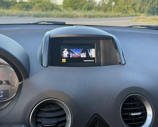 Рено Колеос 2012 в Каневе на Automoto.ua Серый Рено Колеос, объемом двигателя 2 л и пробегом 245 тыс. км за 11600 $, фото 44 на Automoto.ua