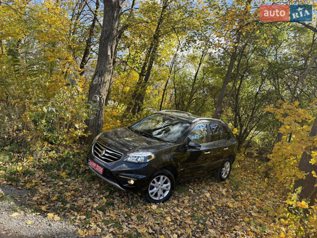 Серый Рено Колеос, объемом двигателя 2 л и пробегом 148 тыс. км за 12999 $, фото 2 на Automoto.ua