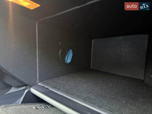 Рено Колеос 2012 в Каневе на Automoto.ua Серый Рено Колеос, объемом двигателя 2 л и пробегом 245 тыс. км за 11600 $, фото 34 на Automoto.ua