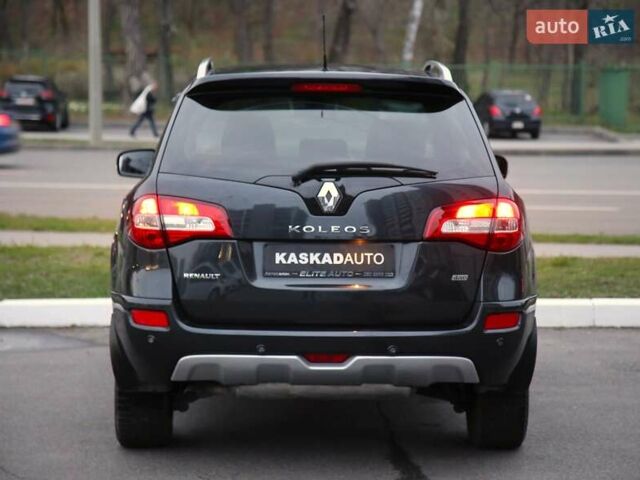 Серый Рено Колеос, объемом двигателя 2.49 л и пробегом 157 тыс. км за 10700 $, фото 4 на Automoto.ua