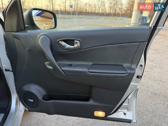 Серый Рено Колеос, объемом двигателя 2 л и пробегом 227 тыс. км за 13300 $, фото 36 на Automoto.ua