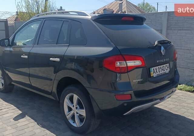 Сірий Рено Колеос, об'ємом двигуна 2.5 л та пробігом 270 тис. км за 10000 $, фото 2 на Automoto.ua
