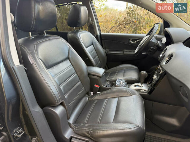 Серый Рено Колеос, объемом двигателя 2 л и пробегом 148 тыс. км за 12999 $, фото 49 на Automoto.ua