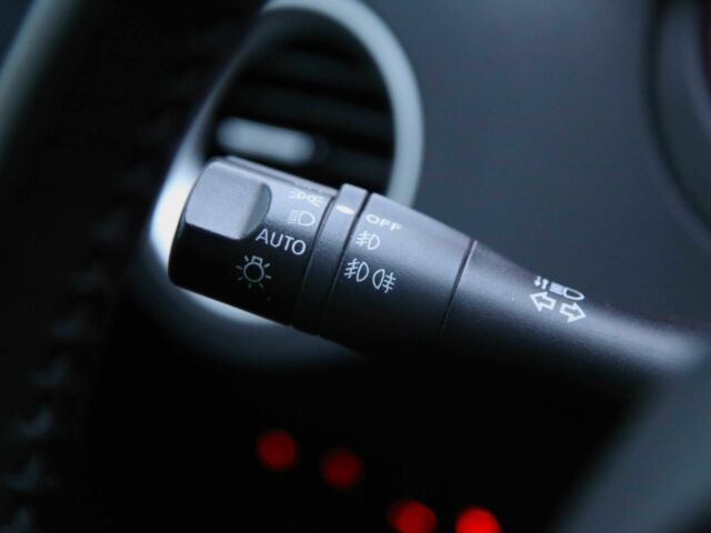 Серый Рено Колеос, объемом двигателя 2.5 л и пробегом 157 тыс. км за 10700 $, фото 19 на Automoto.ua