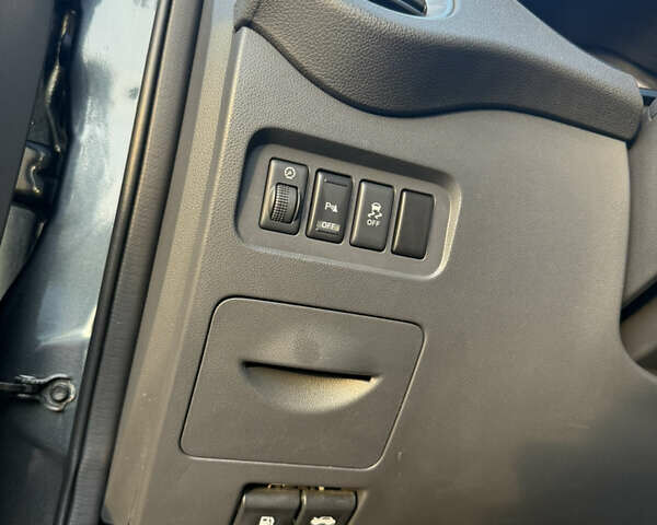 Рено Колеос 2012 в Каневе на Automoto.ua Серый Рено Колеос, объемом двигателя 2 л и пробегом 245 тыс. км за 11600 $, фото 42 на Automoto.ua