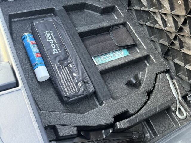 Рено Колеос 2012 в Каневе на Automoto.ua Серый Рено Колеос, объемом двигателя 2 л и пробегом 245 тыс. км за 11400 $, фото 19 на Automoto.ua