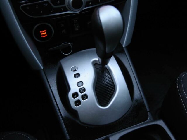 Серый Рено Колеос, объемом двигателя 2.5 л и пробегом 157 тыс. км за 10700 $, фото 18 на Automoto.ua