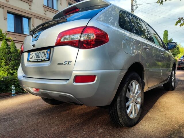 Сірий Рено Колеос, об'ємом двигуна 2 л та пробігом 60 тис. км за 10659 $, фото 6 на Automoto.ua