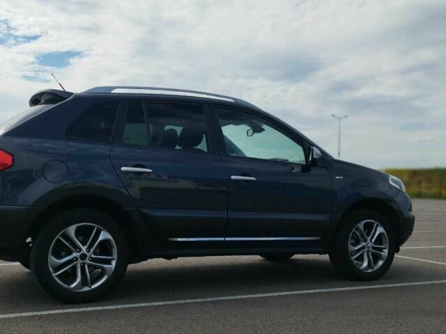 Сірий Рено Колеос, об'ємом двигуна 2.5 л та пробігом 180 тис. км за 9990 $, фото 1 на Automoto.ua