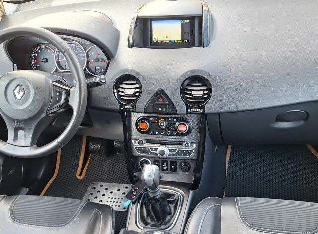 Рено Колеос 2013 в Новоархангельске на Automoto.ua Серый Рено Колеос, объемом двигателя 2 л и пробегом 161 тыс. км за 13300 $, фото 23 на Automoto.ua