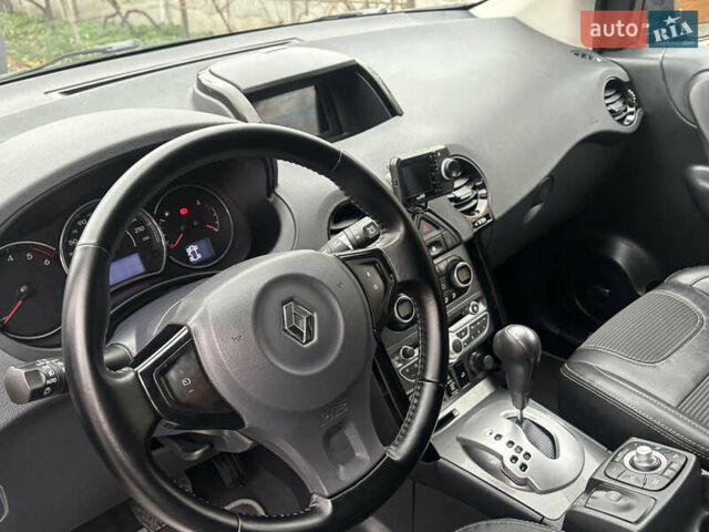 Сірий Рено Колеос, об'ємом двигуна 2 л та пробігом 178 тис. км за 13500 $, фото 5 на Automoto.ua