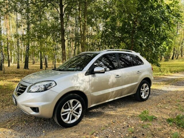 Серый Рено Колеос, объемом двигателя 2 л и пробегом 97 тыс. км за 13500 $, фото 4 на Automoto.ua