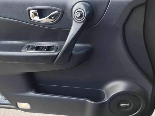 Сірий Рено Колеос, об'ємом двигуна 2.5 л та пробігом 180 тис. км за 9990 $, фото 12 на Automoto.ua