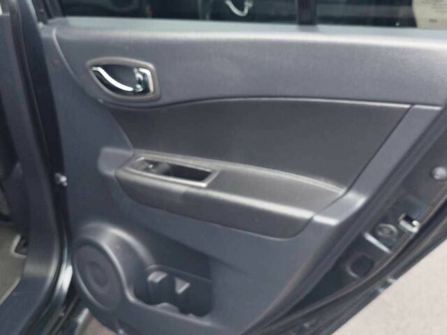 Сірий Рено Колеос, об'ємом двигуна 2.5 л та пробігом 180 тис. км за 9990 $, фото 21 на Automoto.ua