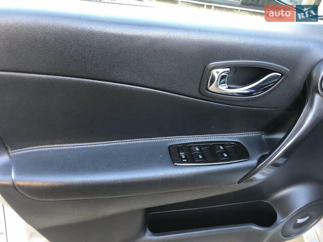 Сірий Рено Колеос, об'ємом двигуна 2 л та пробігом 96 тис. км за 13550 $, фото 13 на Automoto.ua