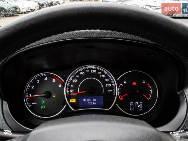 Серый Рено Колеос, объемом двигателя 2 л и пробегом 97 тыс. км за 13900 $, фото 48 на Automoto.ua