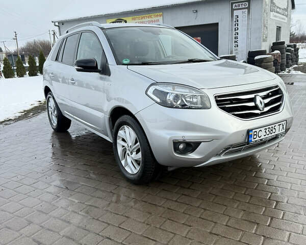 Сірий Рено Колеос, об'ємом двигуна 2 л та пробігом 90 тис. км за 12950 $, фото 7 на Automoto.ua