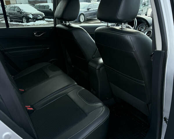 Сірий Рено Колеос, об'ємом двигуна 2 л та пробігом 90 тис. км за 12950 $, фото 10 на Automoto.ua