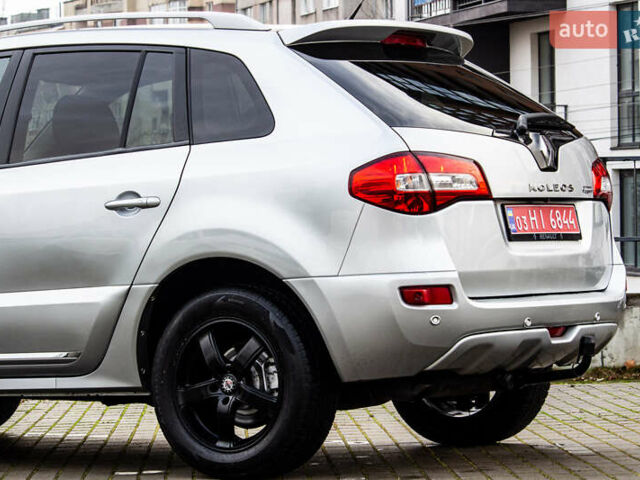 Серый Рено Колеос, объемом двигателя 2 л и пробегом 97 тыс. км за 13900 $, фото 11 на Automoto.ua