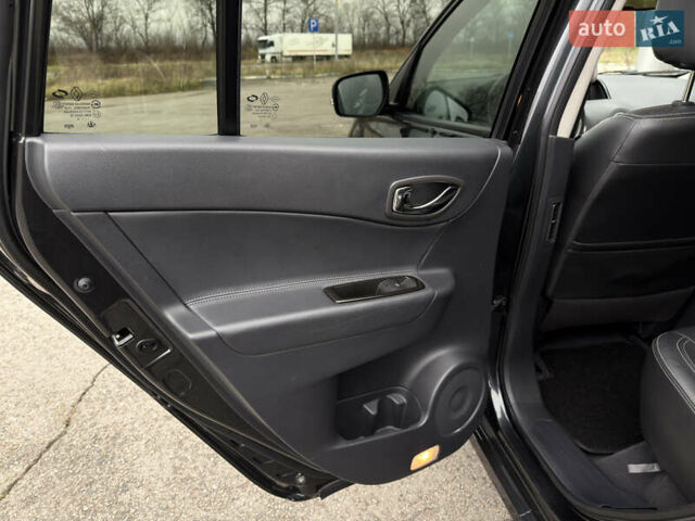 Серый Рено Колеос, объемом двигателя 2.5 л и пробегом 176 тыс. км за 14000 $, фото 46 на Automoto.ua