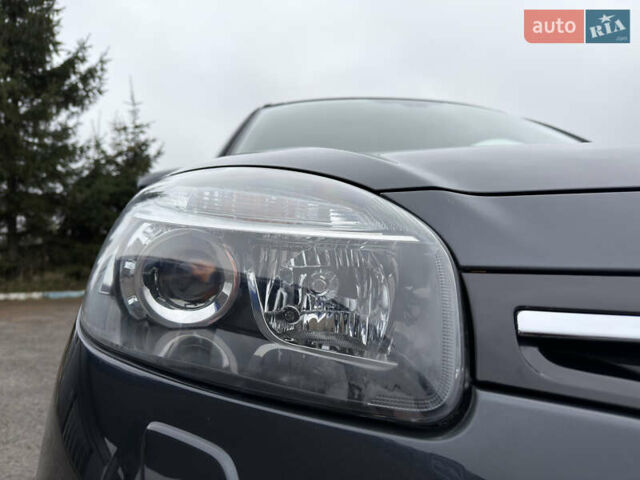 Серый Рено Колеос, объемом двигателя 2.5 л и пробегом 176 тыс. км за 14000 $, фото 19 на Automoto.ua