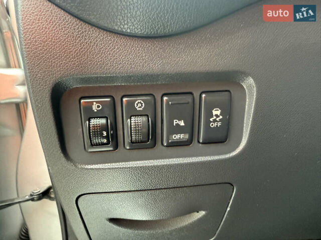 Сірий Рено Колеос, об'ємом двигуна 2 л та пробігом 89 тис. км за 13350 $, фото 20 на Automoto.ua