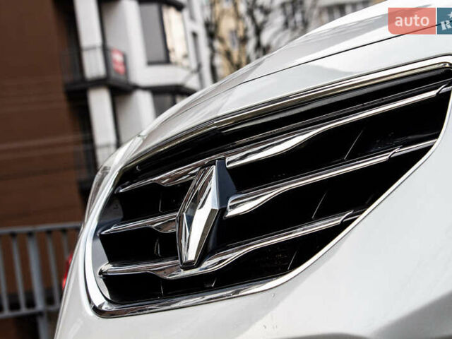 Серый Рено Колеос, объемом двигателя 2 л и пробегом 97 тыс. км за 13900 $, фото 18 на Automoto.ua