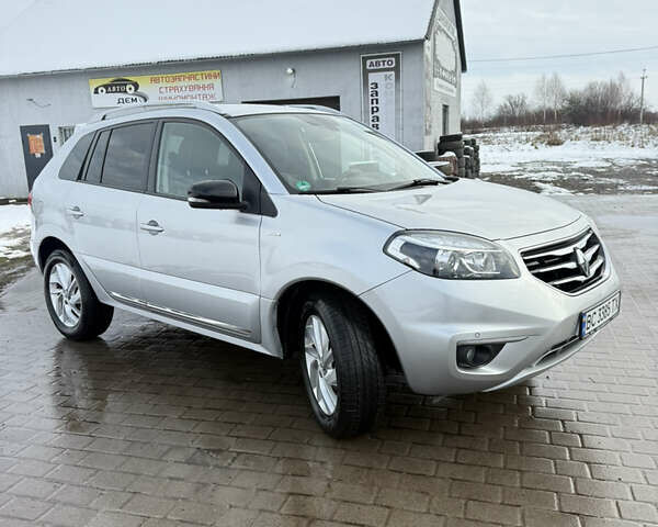 Сірий Рено Колеос, об'ємом двигуна 2 л та пробігом 90 тис. км за 12950 $, фото 6 на Automoto.ua