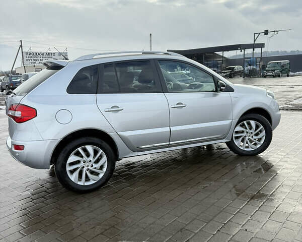 Сірий Рено Колеос, об'ємом двигуна 2 л та пробігом 90 тис. км за 12950 $, фото 5 на Automoto.ua