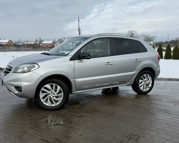 Сірий Рено Колеос, об'ємом двигуна 2 л та пробігом 90 тис. км за 12950 $, фото 1 на Automoto.ua