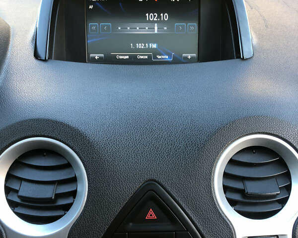 Сірий Рено Колеос, об'ємом двигуна 2 л та пробігом 96 тис. км за 13550 $, фото 15 на Automoto.ua