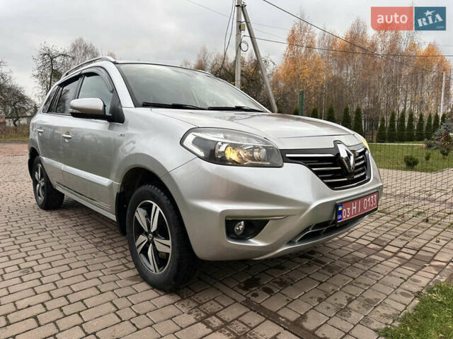 Серый Рено Колеос, объемом двигателя 2.49 л и пробегом 137 тыс. км за 13200 $, фото 2 на Automoto.ua