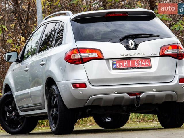 Серый Рено Колеос, объемом двигателя 2 л и пробегом 97 тыс. км за 13900 $, фото 4 на Automoto.ua